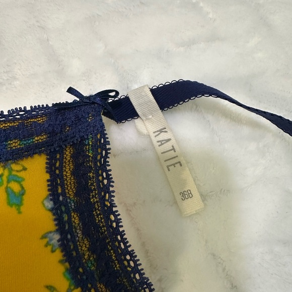 Nwt $44 Aerie American Eagle Katie Lightly Lined T Shirt Bra Yellow Blue 36B - Picture 6 of 11